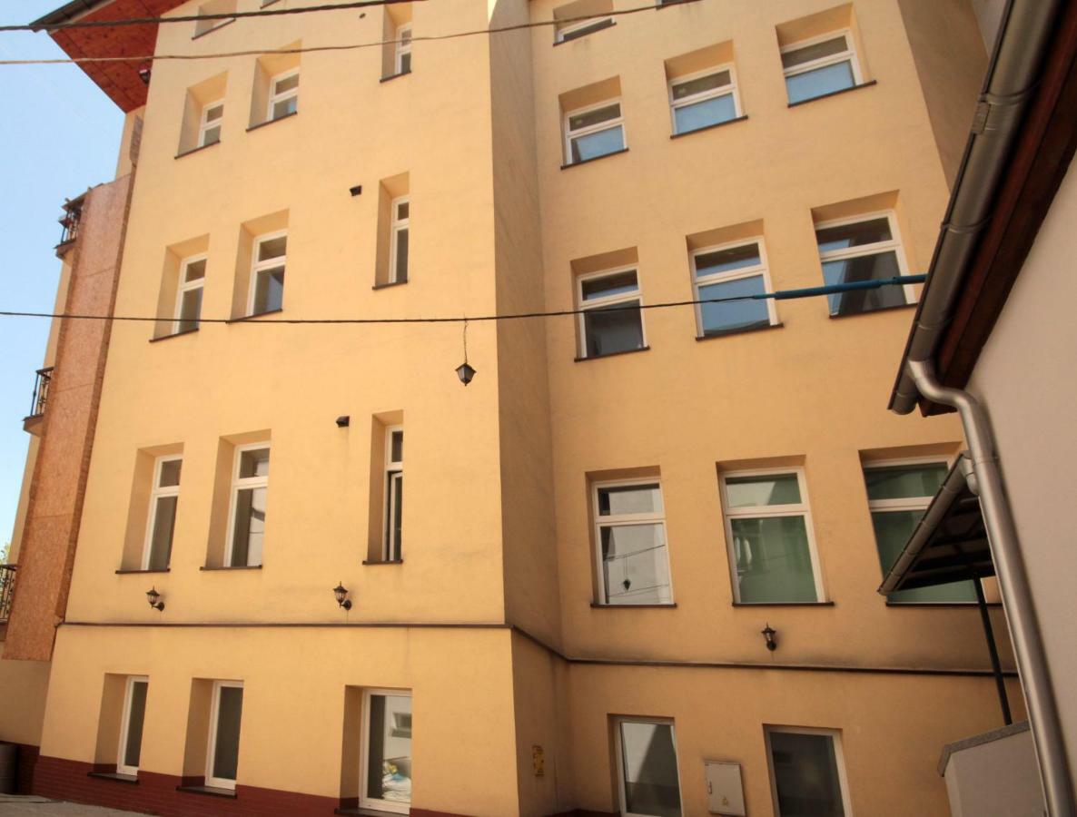 Aparthotel Zabrze, Apartamenty W Centrum Z Prywatnym Parkingiem エクステリア 写真